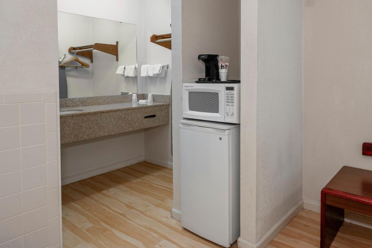 Red Roof Inn & Suites Rome Luaran gambar